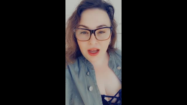 Ameena Podcaster It is Saturday