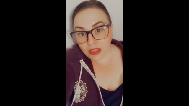 Ameena Podcaster Happy Wednesday