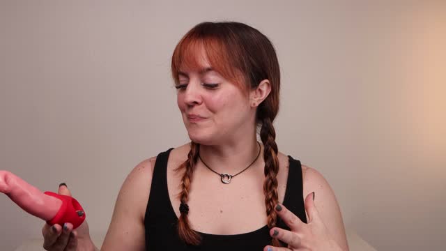 Sex Toy Review - Viben Zen Rose Suction Toy - XBIZ TV Sex Toy Review - Viben Zen Rose Suction Toy - XBIZ TV