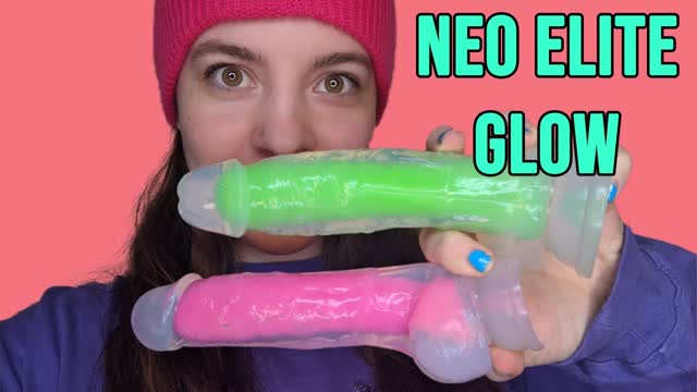 Sex Toy Review - Viben Zen Rose Suction Toy - XBIZ TV Sex Toy Review - Viben Zen Rose Suction Toy - XBIZ TV