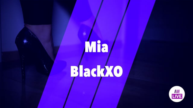 MiaBlackXO